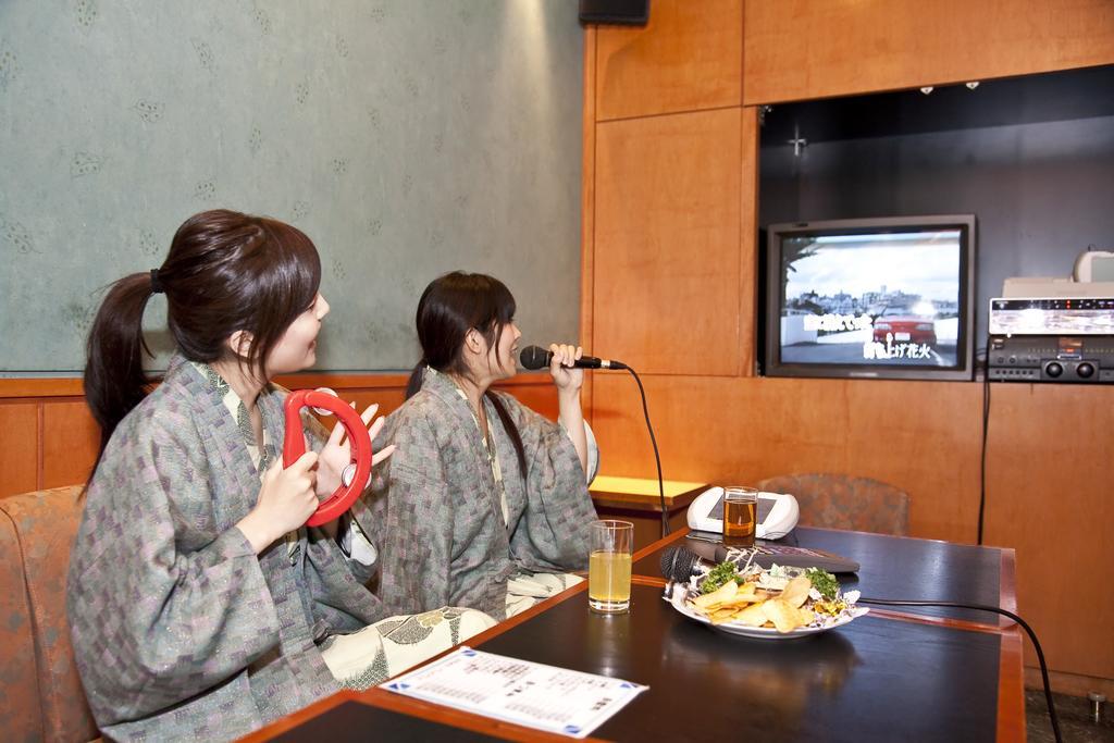 Minakami Hotel Juraku Экстерьер фото